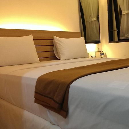 Marciella Hotel Бандунг Екстериор снимка