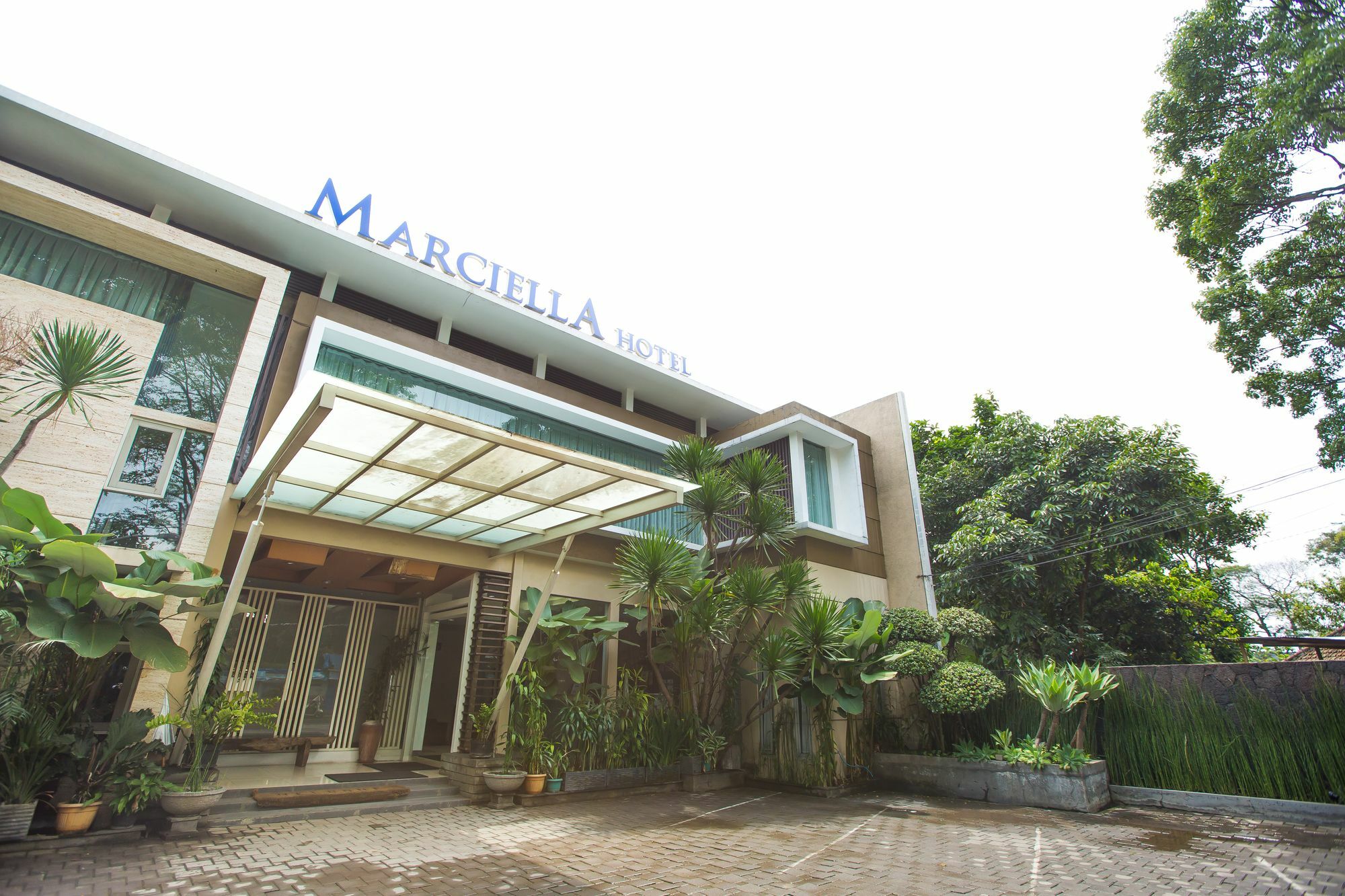 Marciella Hotel Бандунг Екстериор снимка